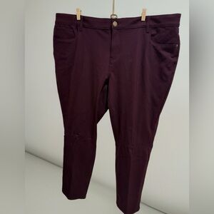 Liz Claiborne Womens Burgundy Pants